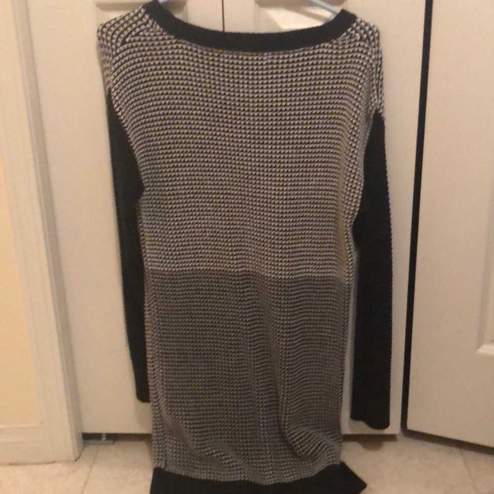Sweater - Picture 3 of 3